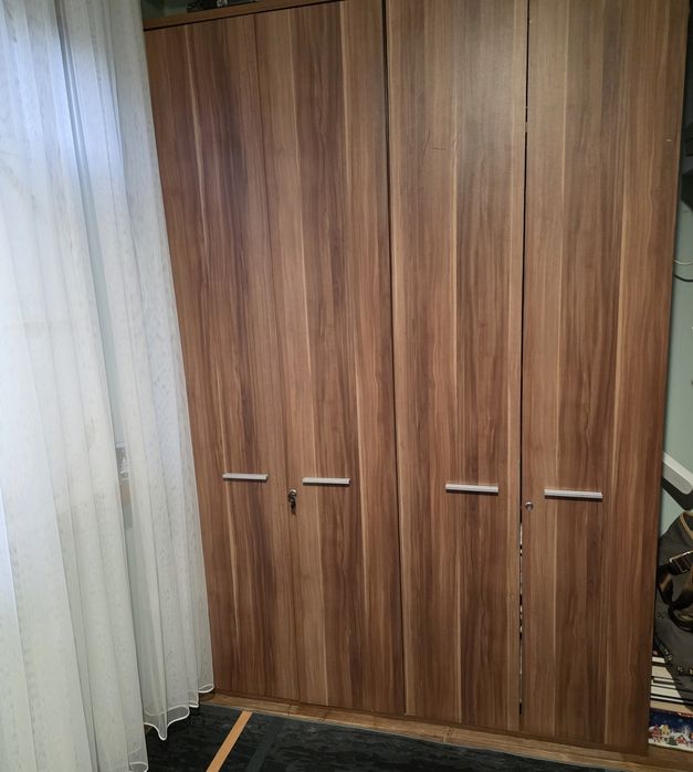 Продам 2 шкафа дерево
