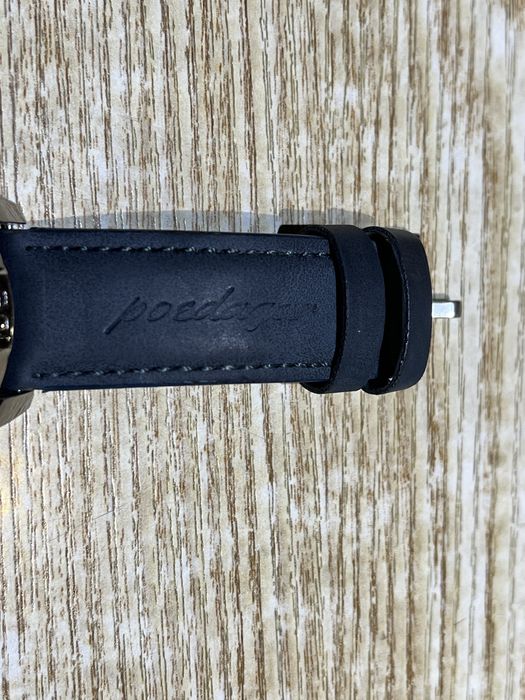 Часы повседеюневный