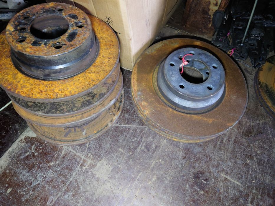 Бмв спирачни дискове предни задни спирачки bmw диск спирачен **