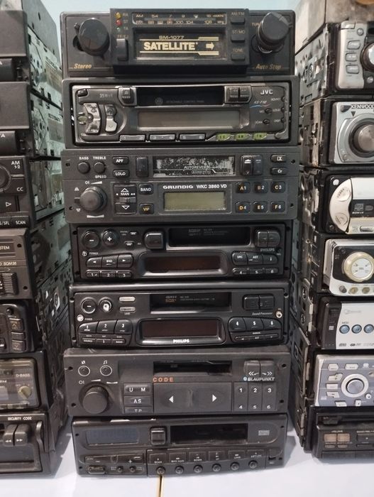 Авто радиа и cd   .