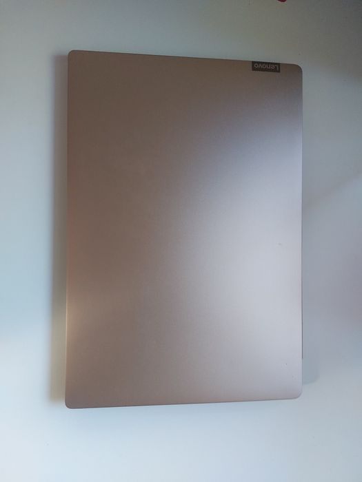 Lenovo IdeaPad 530S 14" – Ryzen 5 2500U / 8GB RAM / SSD 256GB – Stare foarte bună