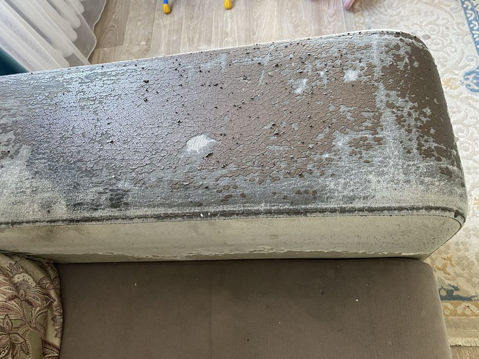 Продам б/у диван 321