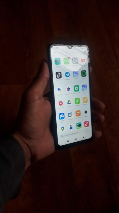 Редми 10 с отличный