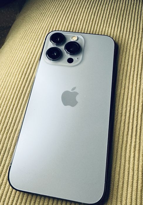 Vând iPhone 13 Pro