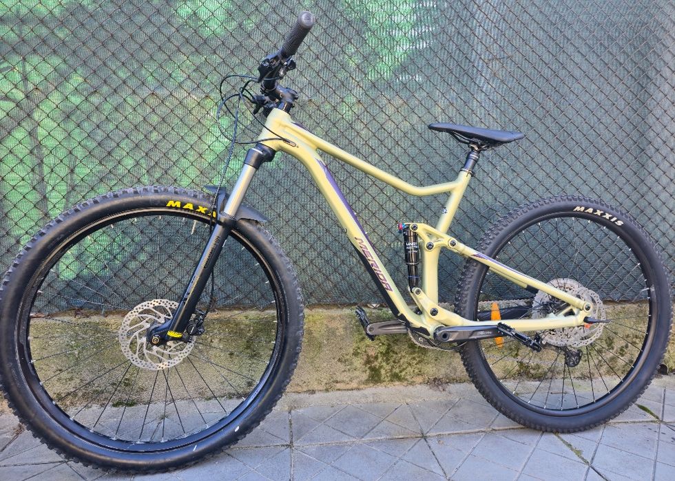 Merida 29 цола 1x12 Deore L размер 120 mm XCR Въздушна вилка  Като нов