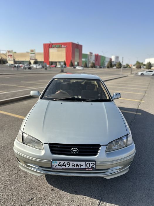 Toyota Camry Gracia