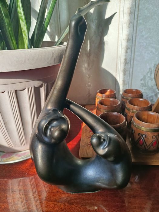 Продам статуэтку