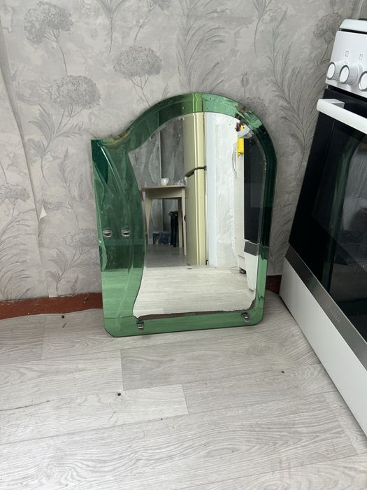 Зеркало настенное