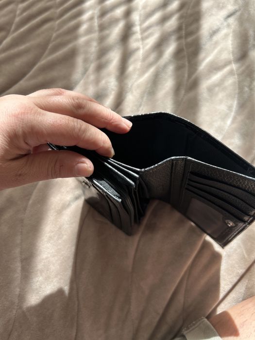 Дамско портмоне