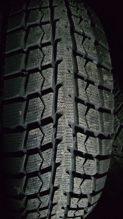 Шины на Mitsubishi delica и Nissan Mistral, Tirana