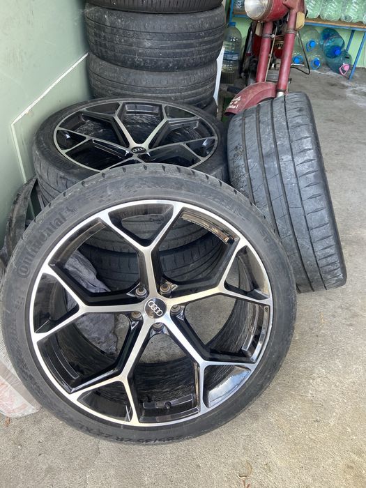 Audi 5x112 22ки с гуми