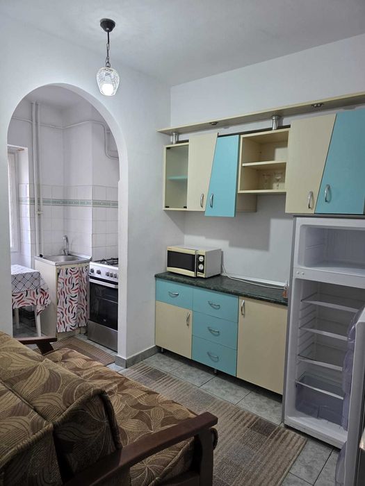 Inchiriez apartament 2 camere Nicolina - CUG