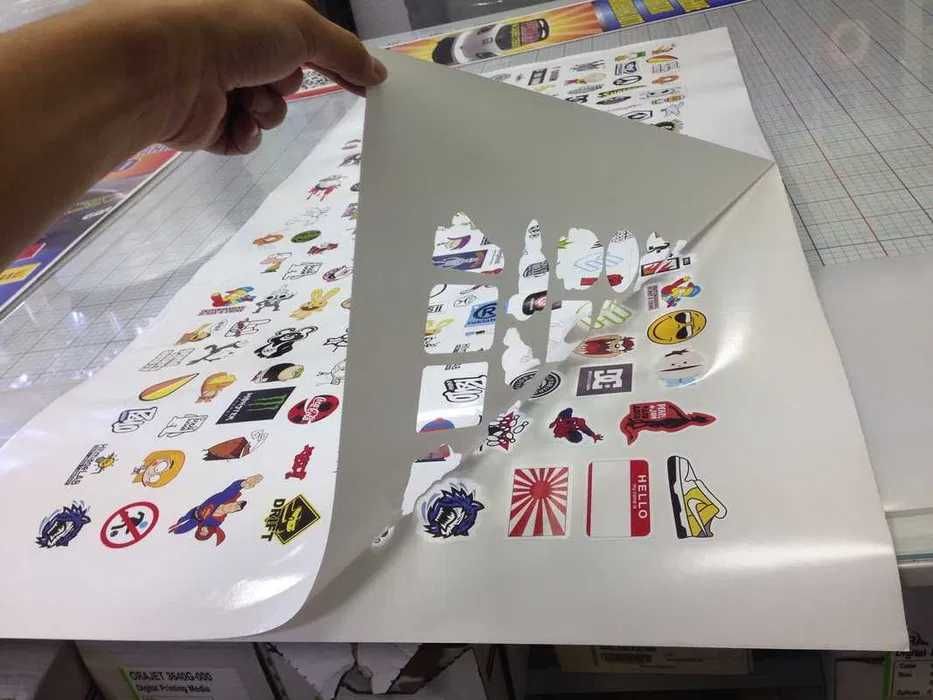 Srikerlar, Стикеры, наклейки и бирки плоттерная резка
