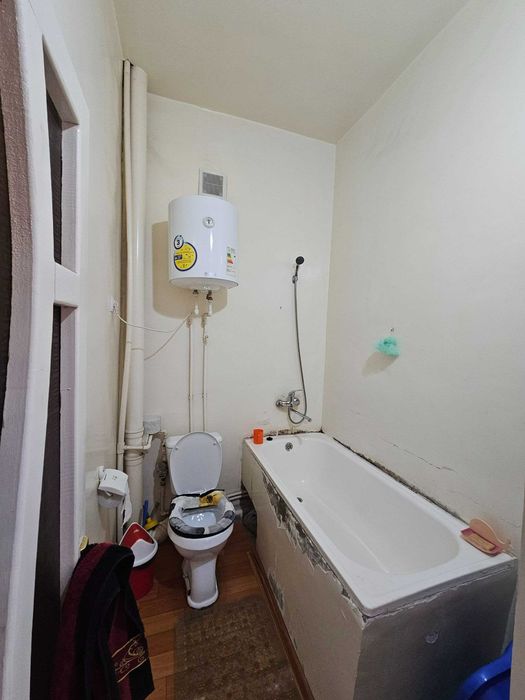 1 хоналик квартира 3 кават кирпичный дом, трикотаж