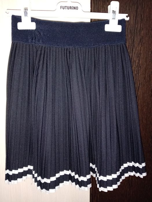Продам школьную юбку размер 40