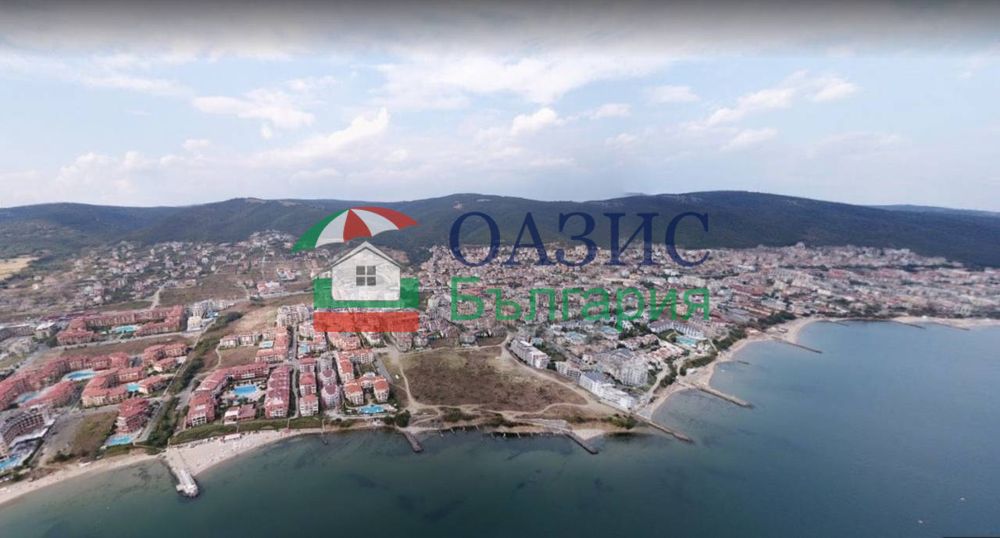 Тристаен апартамент с голяма тераса в комплекс Роял Палм в Свети Влас, България - 165,63 кв. м. (28939740)