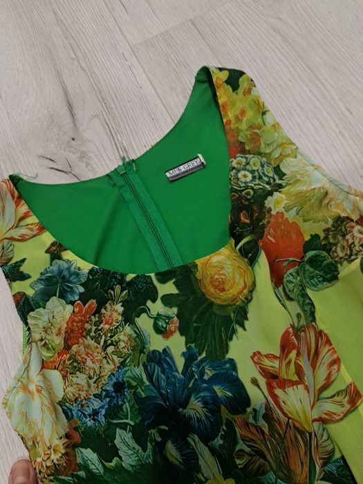 Rochie vaporoasa din voal