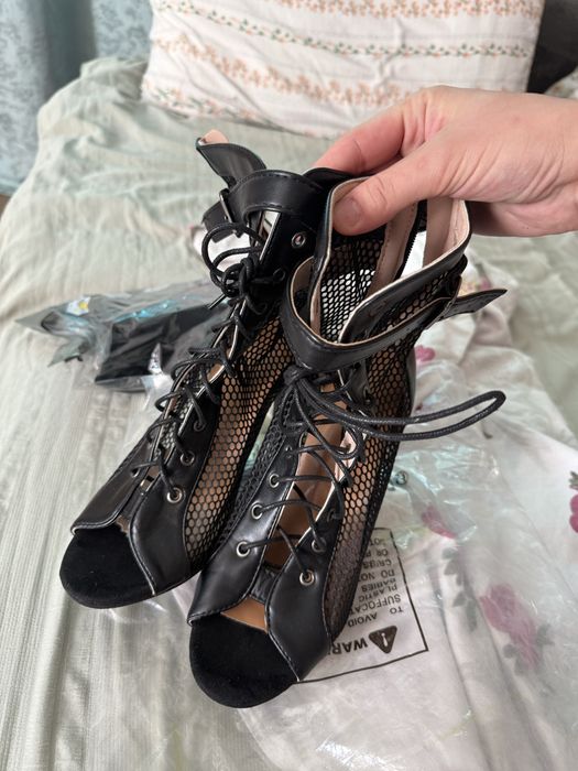 Обувь high heels