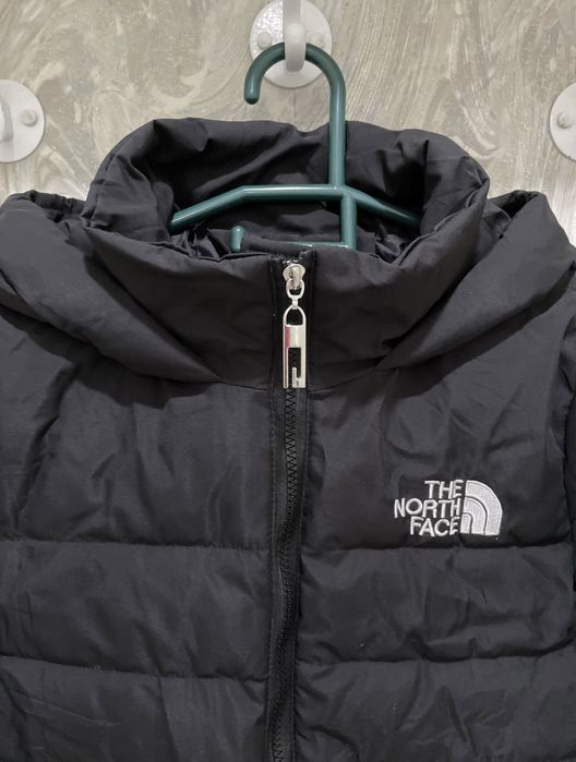 Продам женскую куртку