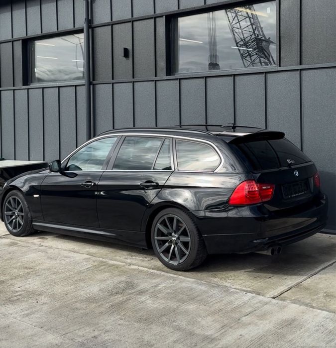 Dezmembrez Bmw E91 325D Automat Bixenon