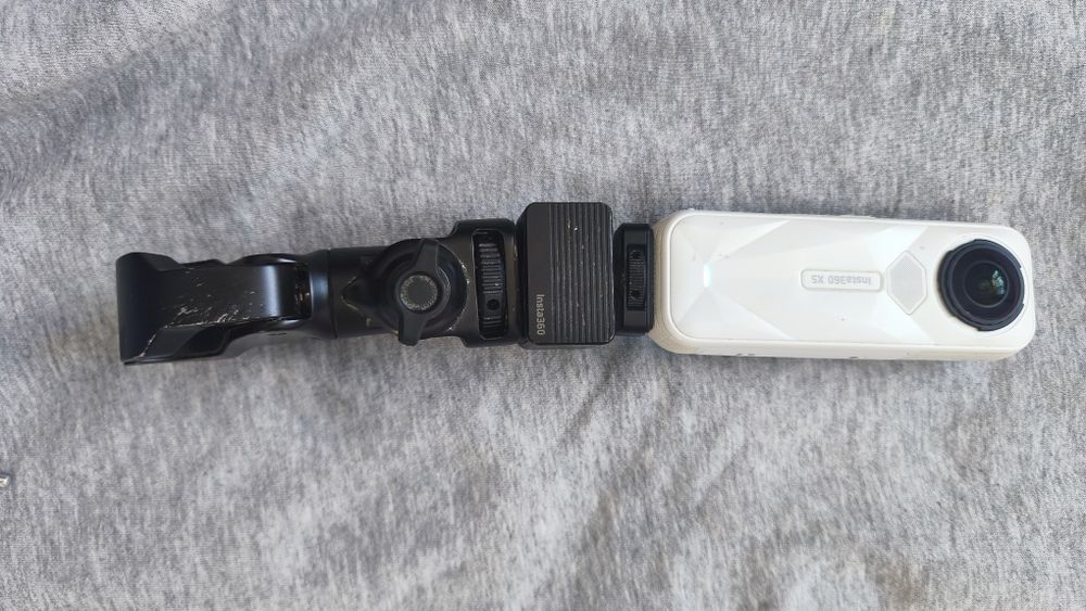 Vand cameră Insta360