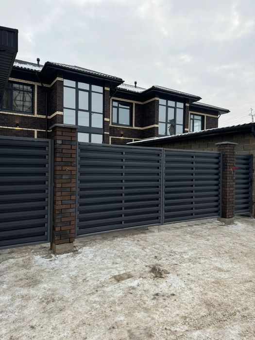 Евроштакетник металлический