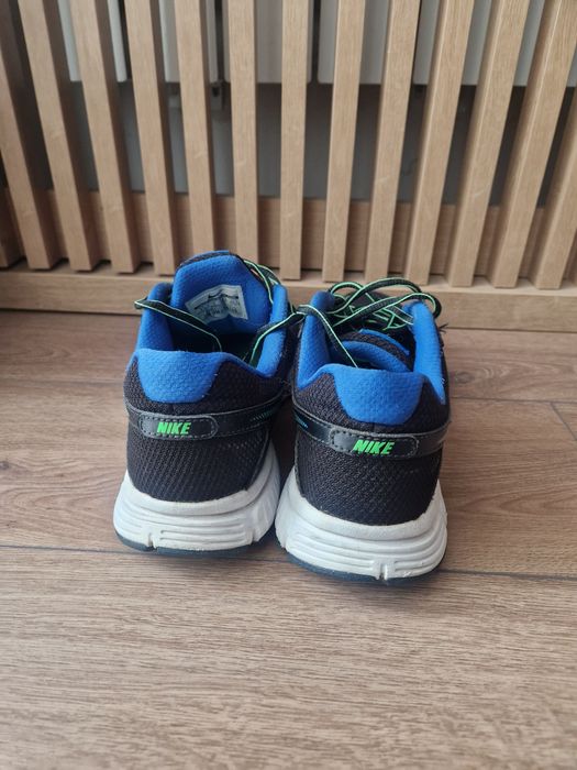 Маратонки Nike 38,5 номер