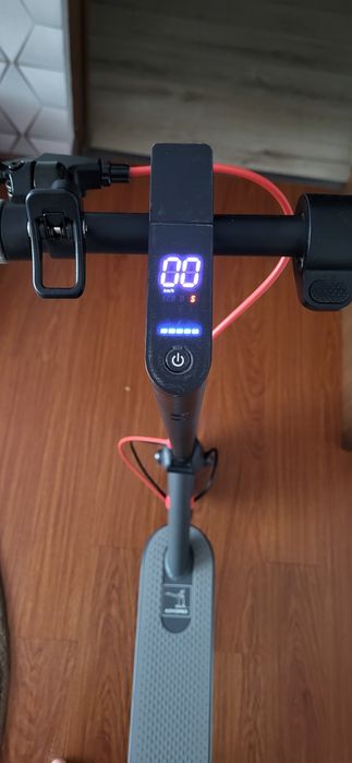 Aovopro ES80 Noua trotineta electrica