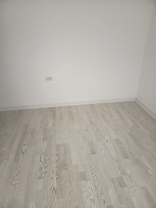 Amenajari interioare  ezecutam gresie faianta gleturi parchet  sapa