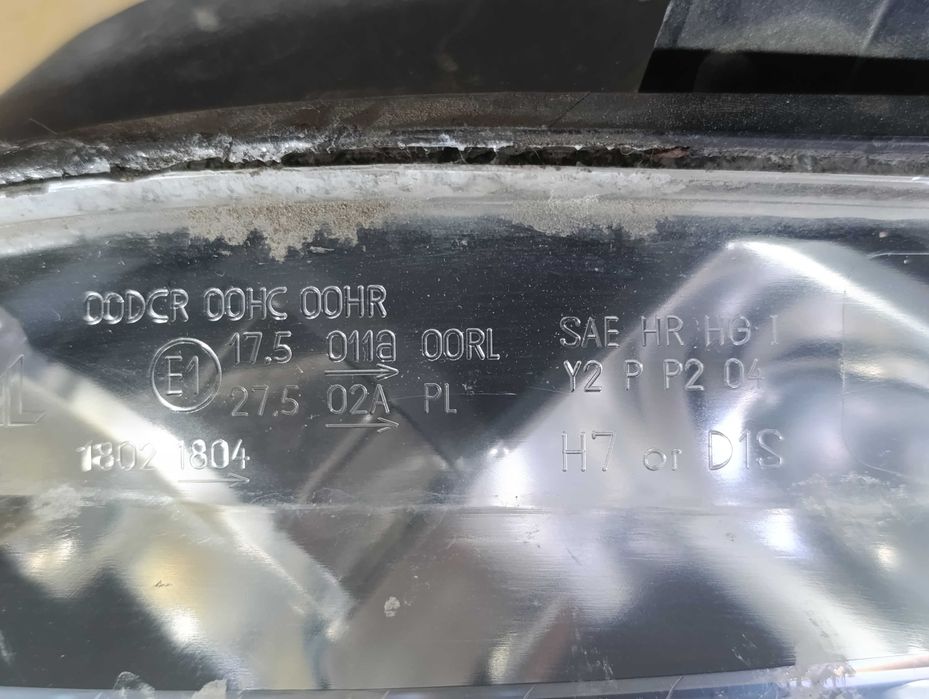 Фара Левая Xenon Audi A4 B7 Оригинал Б/У 04-09г