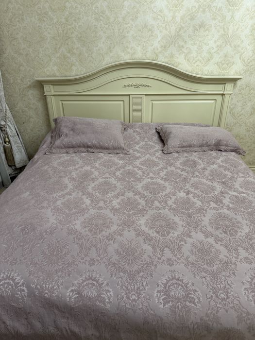 Продам спальный гарнитур