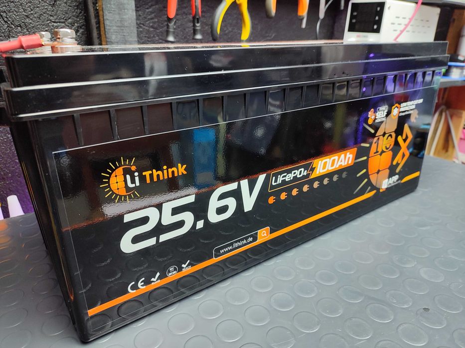 LiFePO4 акмулатор  25.6V 100Ah LiThink