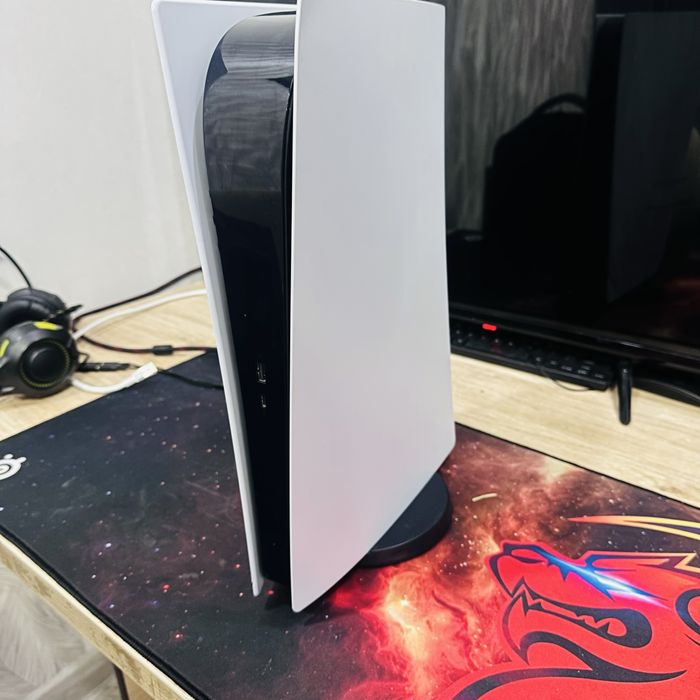 Продам PlayStation 5 [FAT]