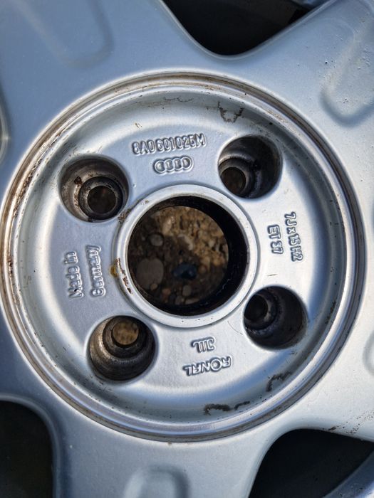 Jante aliaj Audi B4 ET37 R15