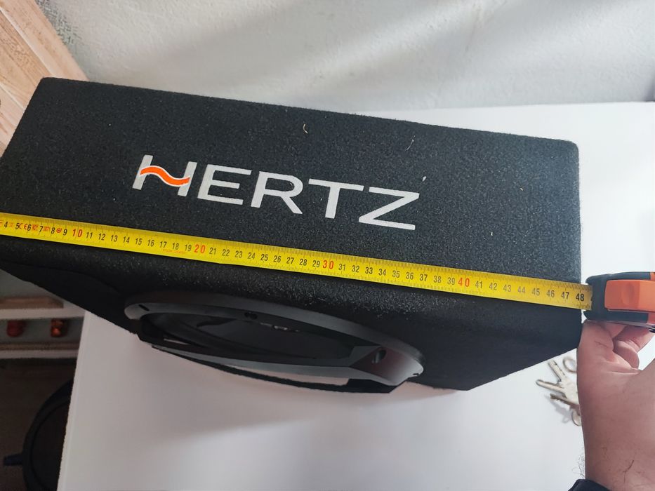 Subwoofer auto HERTZ DBX 30.3