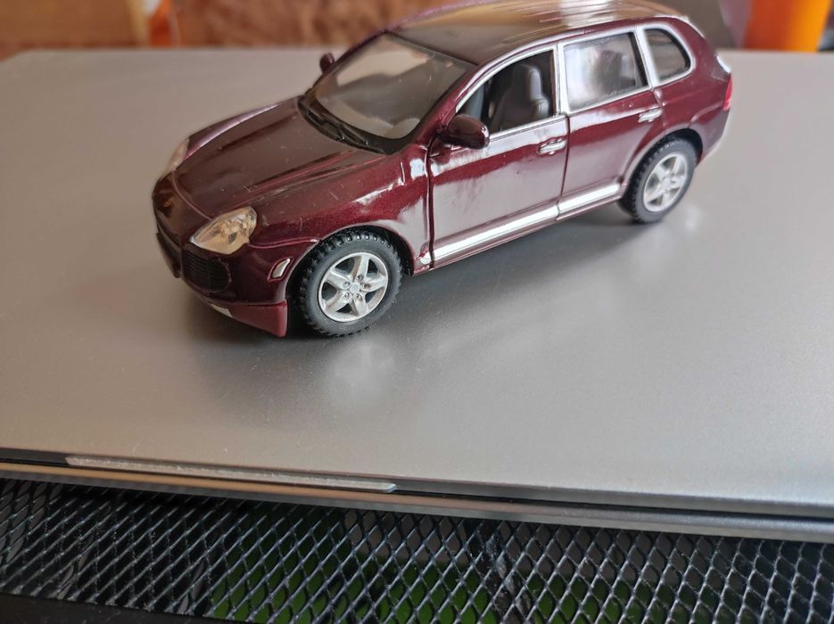 Метална количка Порше Кайен