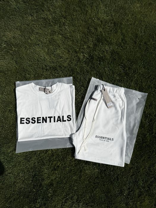 Compleu scurt  ESSENTIALS  / PREMIUM 2025