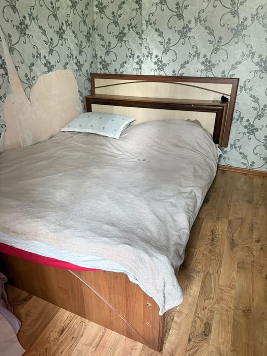Продаю мебель в спальню