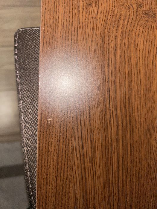 Бюро тъмно кафяво