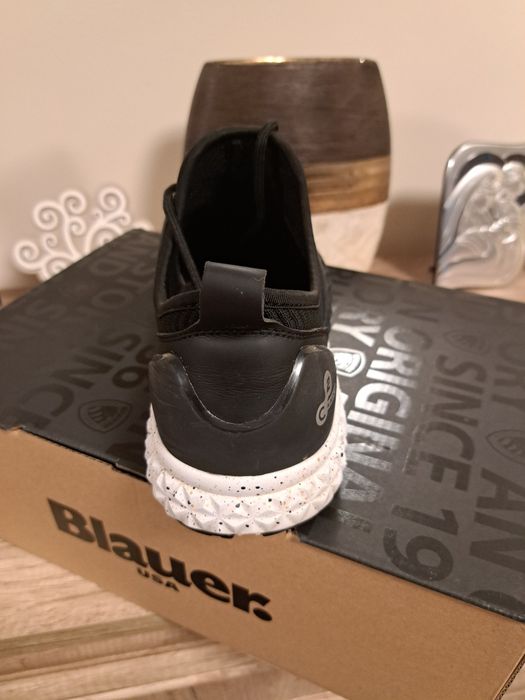 Vând sneaker emporio armani originali