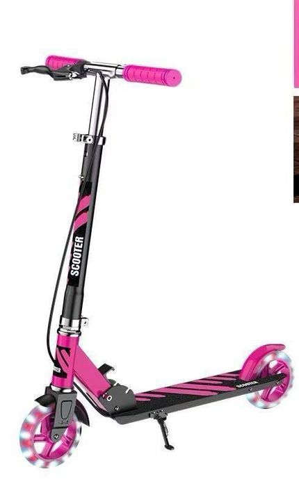 Trotineta cu lumini!