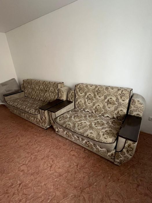 Отдам даром два дивана