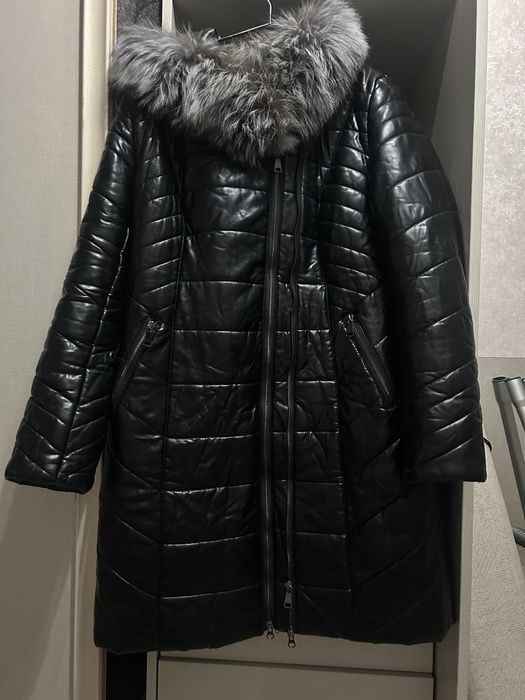 Зимняя куртка / верблюжий утеплитель, воротник чернобурка