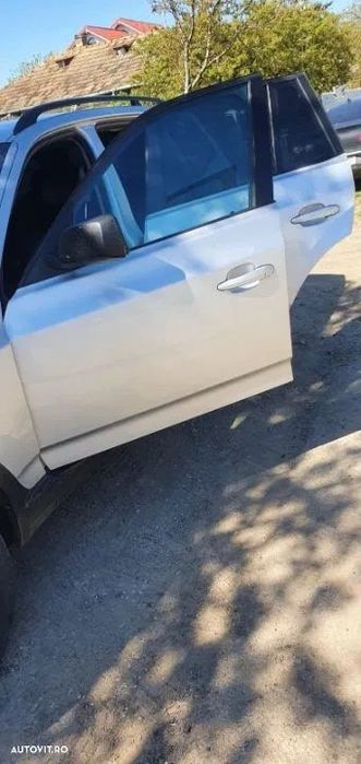 Dezmembrez Bmw X3 E83 an 2006 motor 2.0 150 cp portiera usa oglinda oglinzi stop tripla stanga dreapta aripa capota jug motor hayon portbagaj jante catalizator filtru particule planetara etrier fuzeta kit ambreiaj volanta galerie admisie racitor gaze EGR