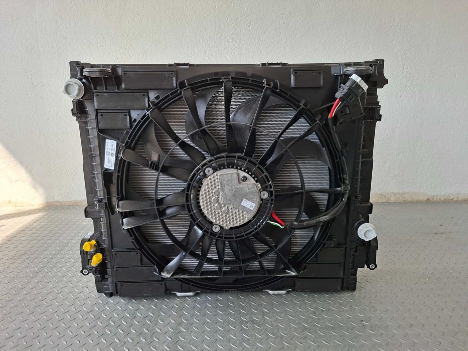 Нов охладителен пакет Вентилатор радиатор BMW G60 540iX 550eX G70 740iX 760iX M760eX M5 G90 G99