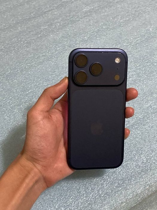 Iphone 17pro sotiladi