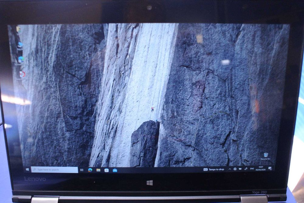 Lenovo Yoga 260 i5-6300U 8GB 256GB SSD ТЪЧ