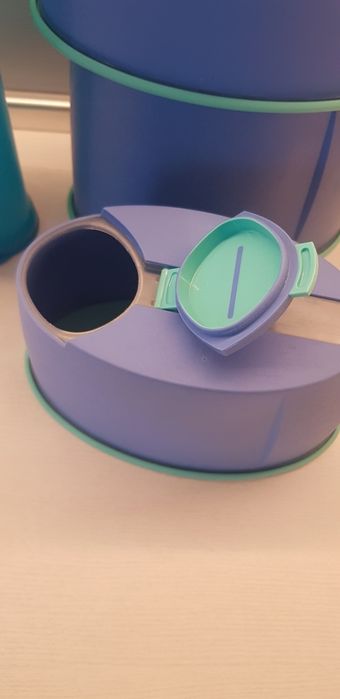 4 контейнера Tupperware