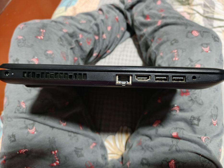 Ноутбук HP 2018 года с Windows 10 Pro for workstations