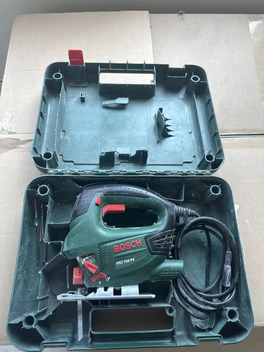 Продам лобзик bosch